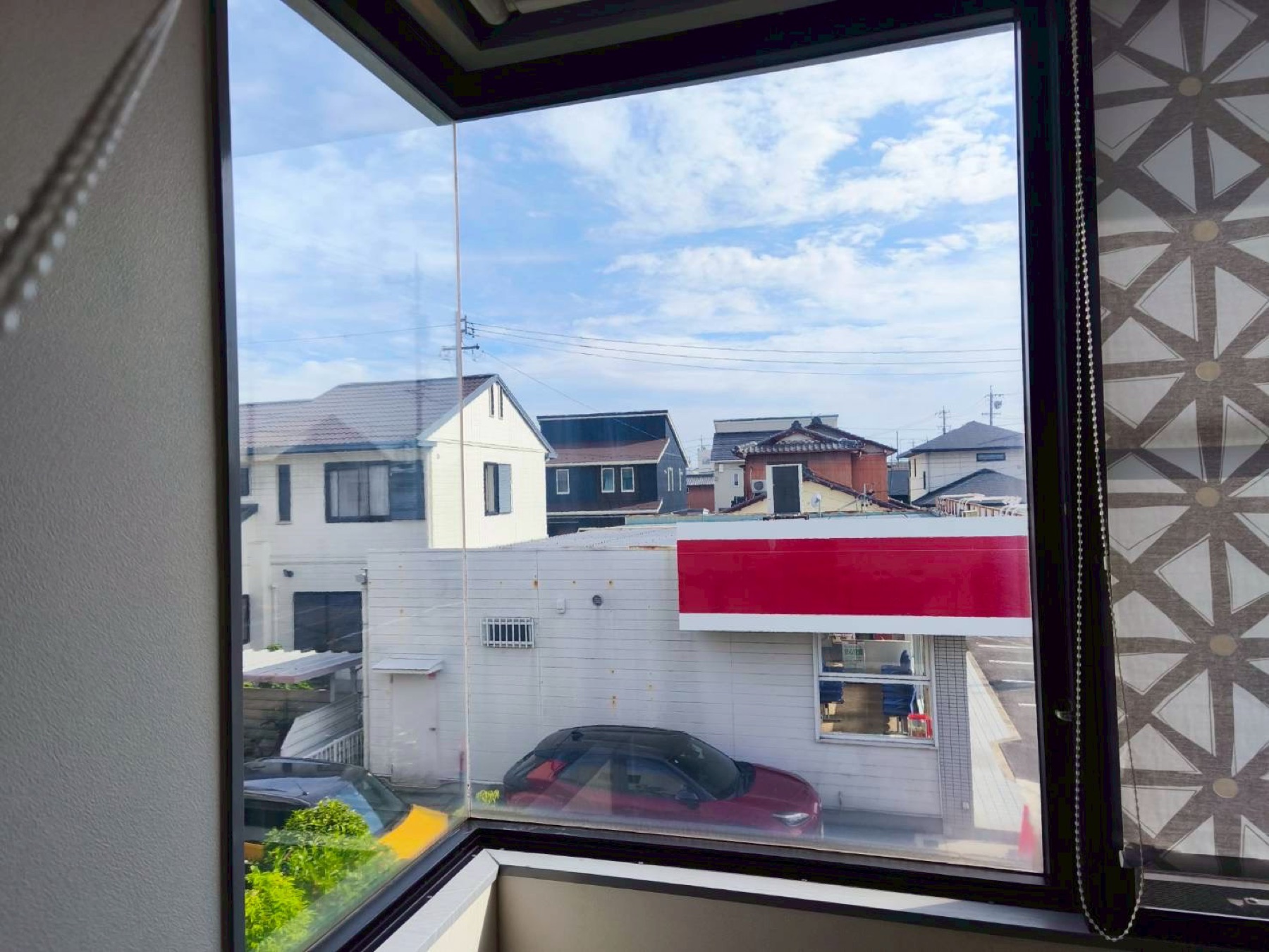 2F住居部の窓用遮熱フィルム施工箇所